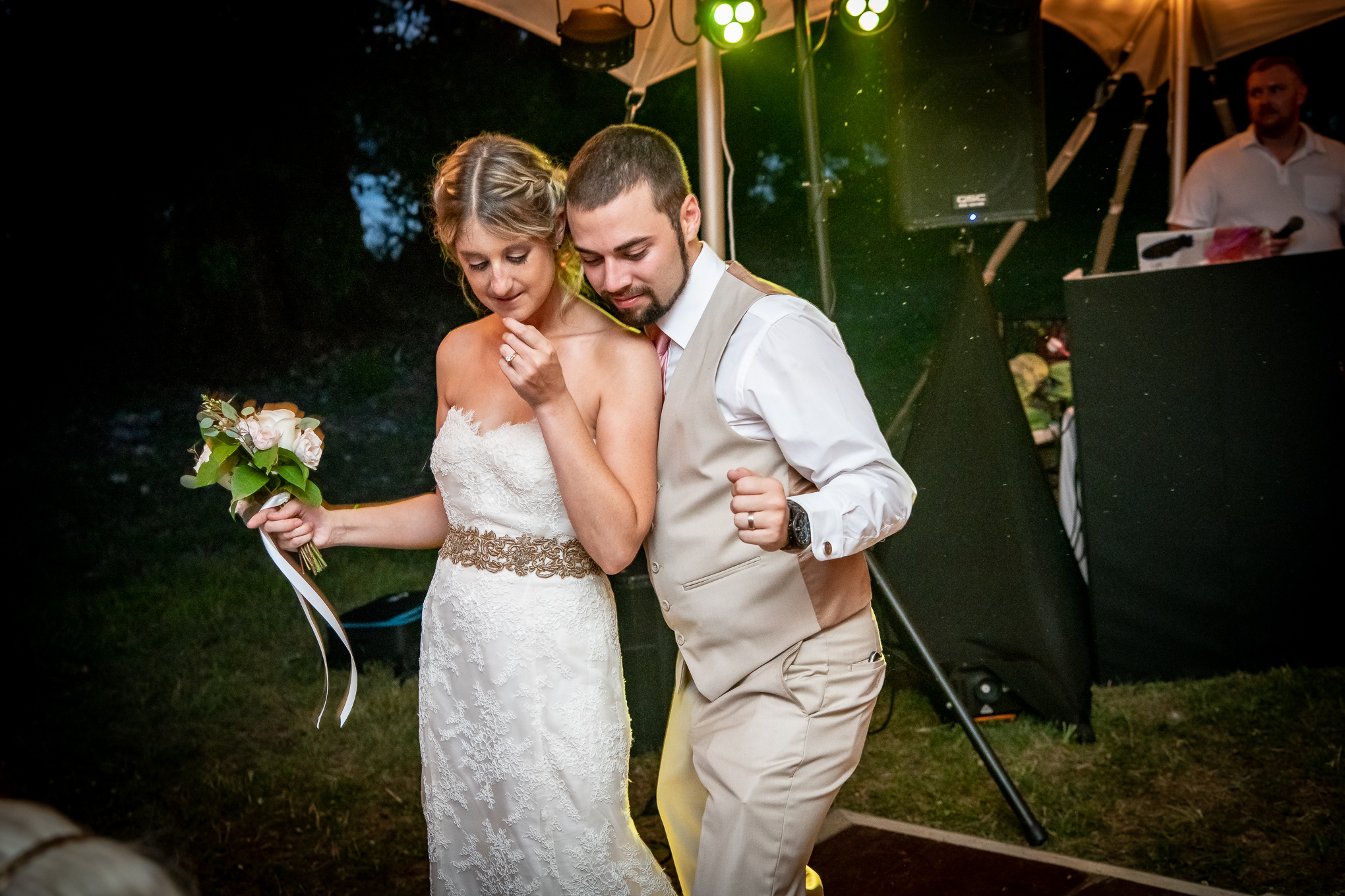 bride and groom dancing 