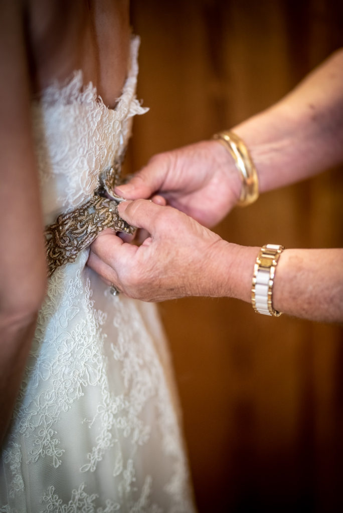 bride getting ready for her wedding 