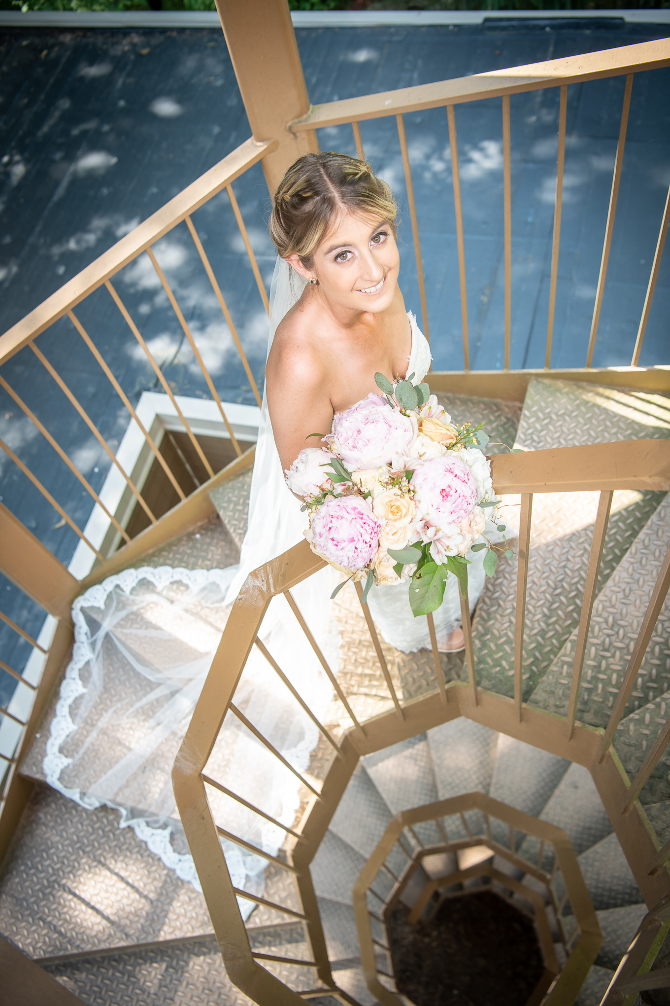 bride holding her bridal bouquet