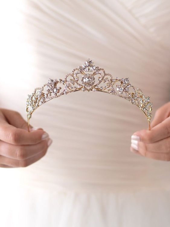 Sparkly tiaras on etsy- 2019 wedding trend