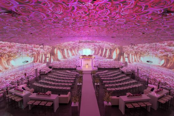 Video mapping example from Brides with floral theme